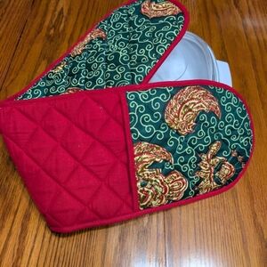 Red and Green Quilted Double Oven Mitt In Christmas Colors. Unique!